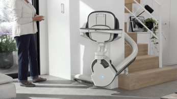 AccessBDD Flow X curved stair lift