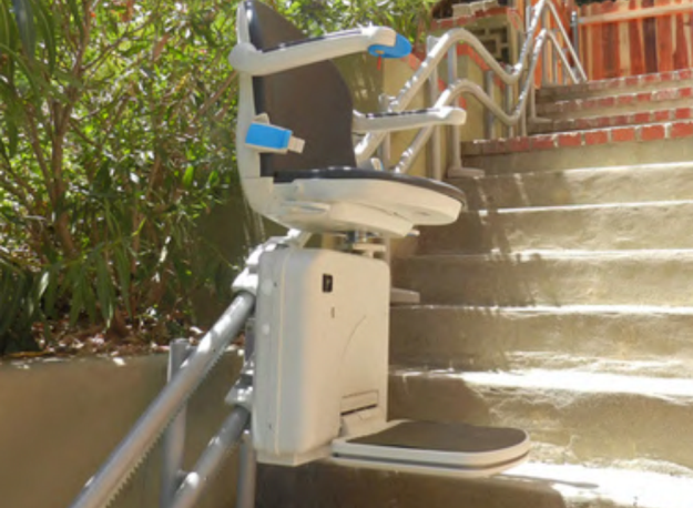 Handicare 4000 Outdoor curved stair lift, see it before you buy!