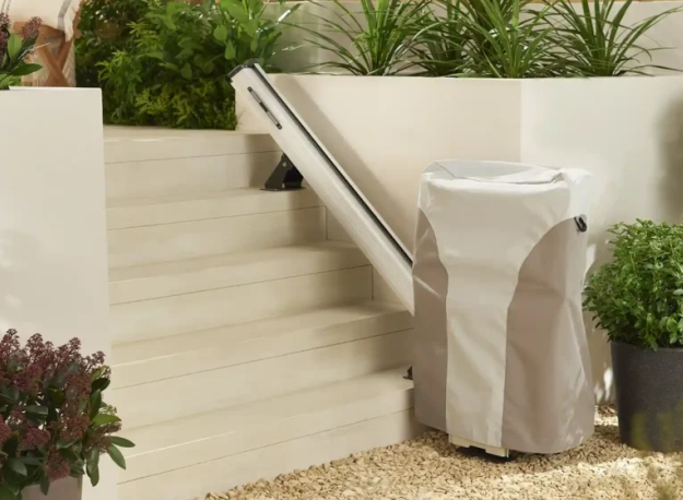 AccessBDD HomeGlide Outdoor stair lift
