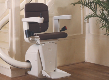 Handicare Freecurve curved stair lift